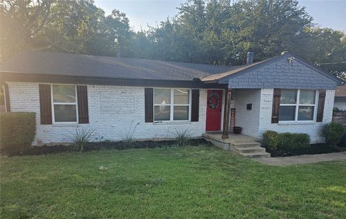 9911 Ferguson Rd, Dallas, TX, 75228-3821 | Card Image