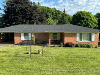 360 Harman Street, House other with 3 bedrooms, 2 bathrooms and 1 parking in North Tazewell VA | Image 2