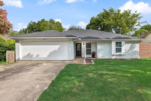 8217 O'Brian, North Richland Hills, TX, 76180 | Card Image