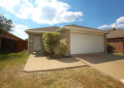 4015 Freedom St, Heartland, TX, 75126-8254 | Card Image