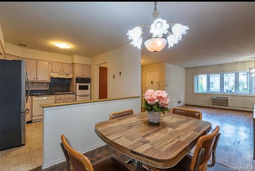 2-18 Bell Blvd, Bayside, NY, 11360-1642 | Card Image