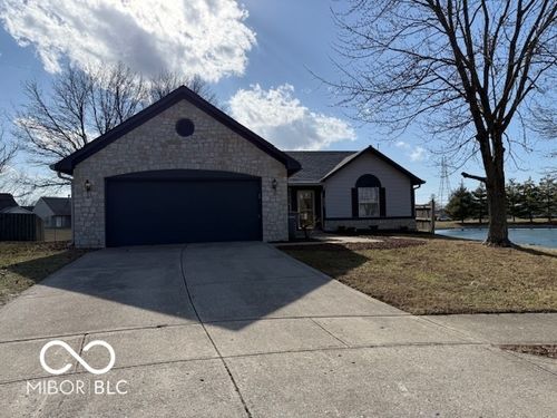 6045 Arlington Way, Indianapolis, IN, 46237-9213 | Card Image