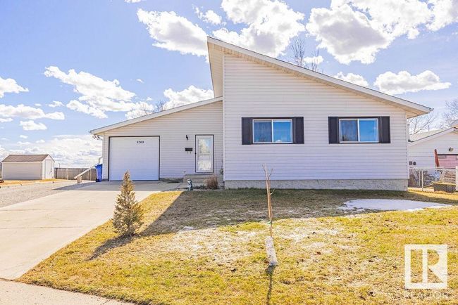 5209 37a Ave, House other with 4 bedrooms, 2 bathrooms and null parking in Wetaskiwin AB | Image 11