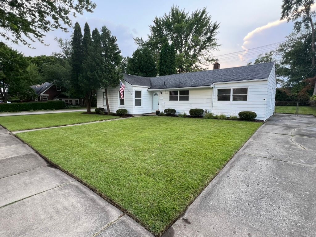 Ellwood Ave, Berkley, MI 48072