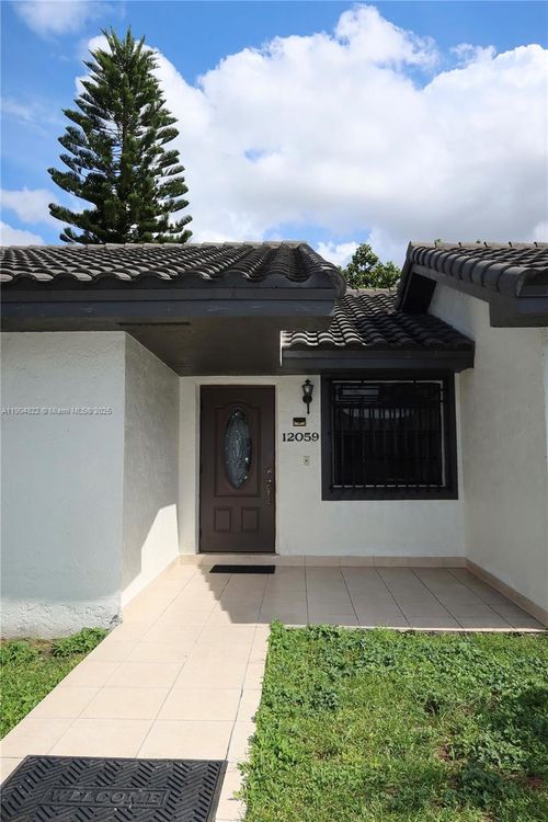 201-12059 Sw 10th St, Miami, FL, 33184-2417 | Card Image