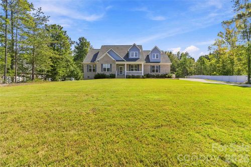 418 Kingsburry Rd, Clover, SC, 29710-7537 | Card Image