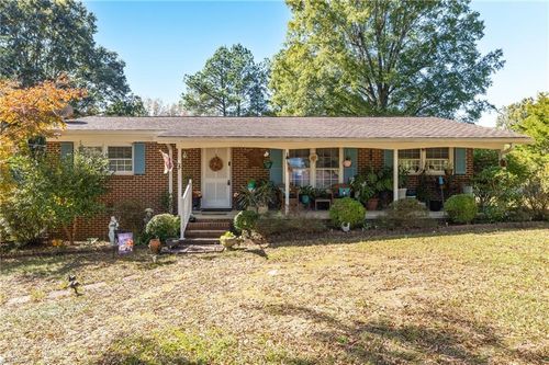 835 Grand Oaks Dr, Eden, NC, 27288-2213 | Card Image