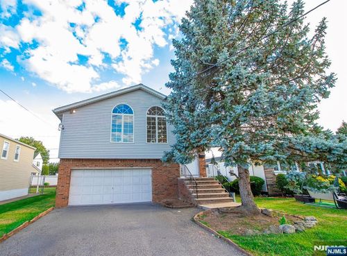 6 Donor Ave, Elmwood Park, NJ, 07407-1705 | Card Image