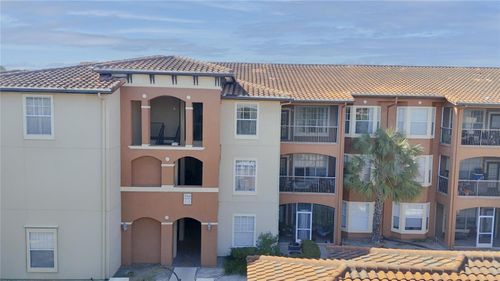 2-302-5566 Metrowest Boulevard, ORLANDO, FL, 32811 | Card Image