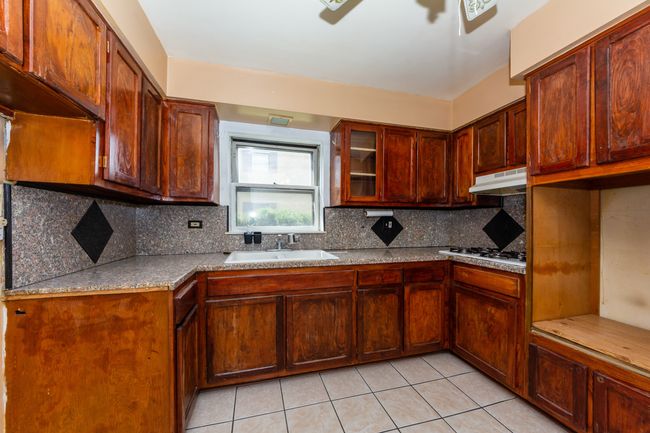 APT-1 - 14 King Arthur Ct, Condo with 1 bedrooms, 1 bathrooms and 1 parking in Northlake IL | Image 6