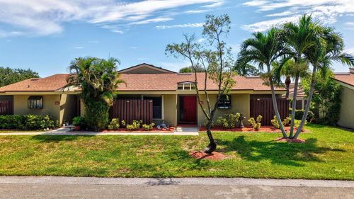 204 Meadows Dr, Boynton Beach, FL, 33436-9140 | Card Image
