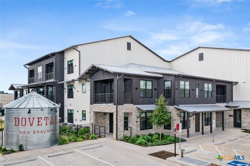 1114-634 Central Pkwy, New Braunfels, TX, 78130-2247 | Card Image