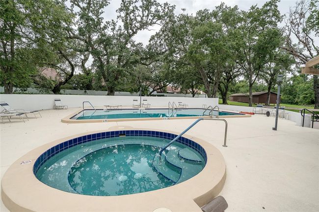 hot tub | Image 39