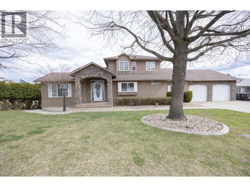 1563 Homestead Crt, Kelowna, BC, V1V2N8 | Card Image