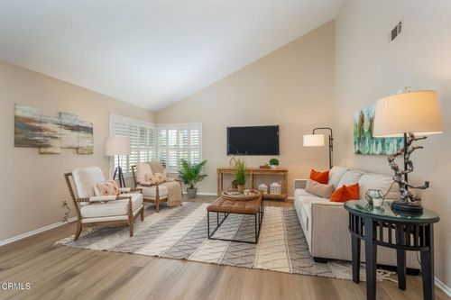 35206 Village 35, Camarillo, CA, 93012-5607 | Card Image