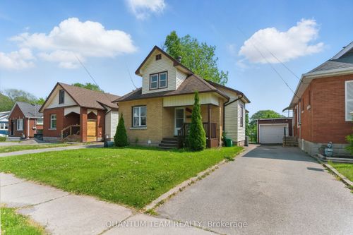 6462 Barker St, Niagara Falls, ON, L2G1Y7 | Card Image
