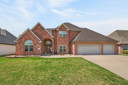 402 Se Hendrix St, Bentonville, AR, 72712-4149 | Card Image