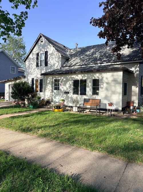 515 Superior St, Storm Lake, IA, 50588-2337 | Card Image