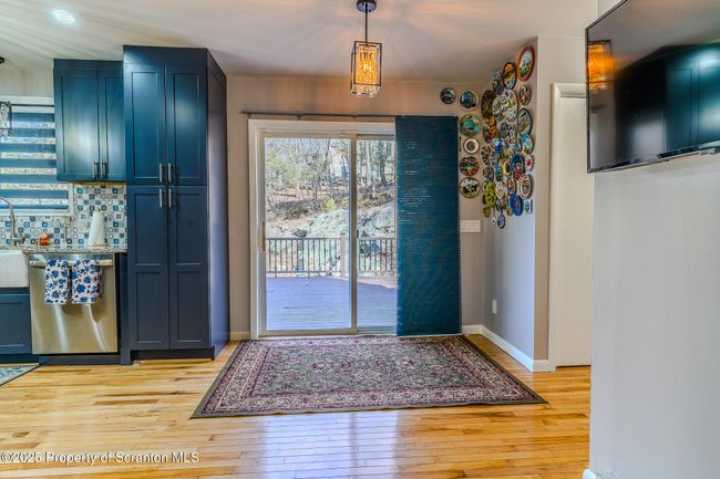 Breakfast nook - View outside deck | Image 20