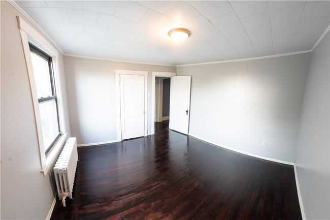 Floor 1 Bedroom 1 | Image 7