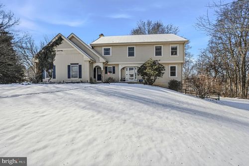 5 Roosevelt Way, AVONDALE, PA, 19311-9337 | Card Image