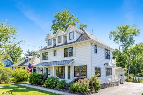 651 Grove St, Montclair, NJ, 07043-2016 | Card Image