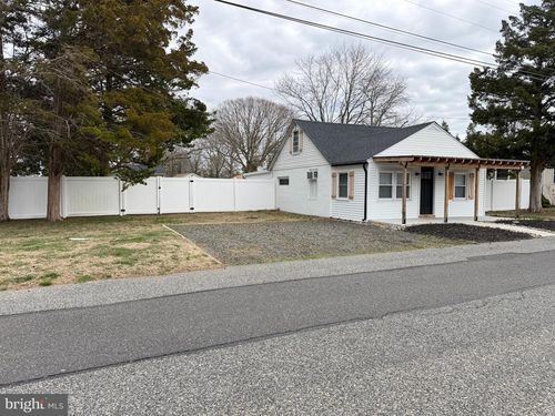 25 Matthews Ave, Villas, NJ, 08251-2412 | Card Image