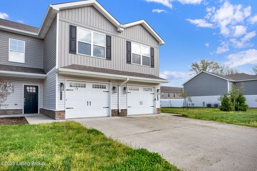 6123 Casper Dr, Louisville, KY, 40258-2593 | Card Image