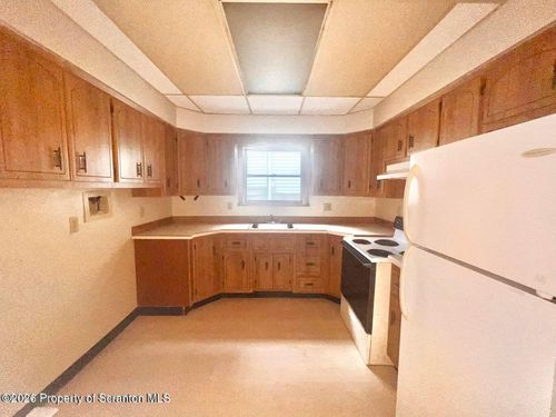 b-835 Maple St, Scranton, PA, 18505-1986 | Card Image