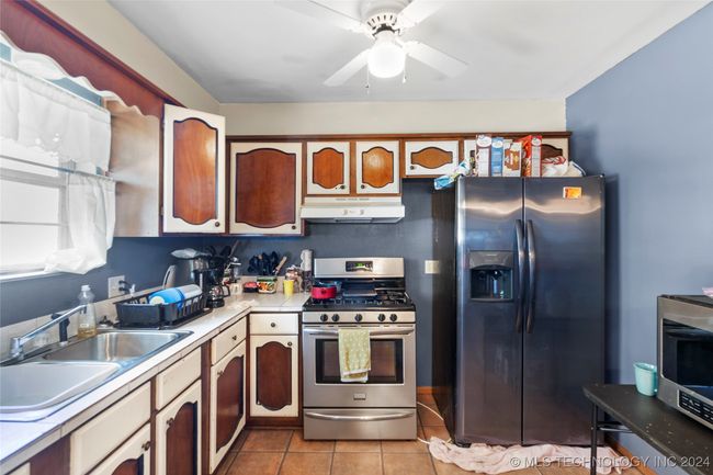 1421 S Hayes Ave, House other with 3 bedrooms, 2 bathrooms and null parking in Wagoner OK | Image 14
