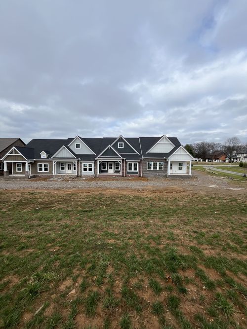 617 Swanston Ln, Gallatin, TN, 37066-2852 | Card Image