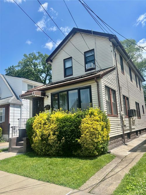 12133 Grayson St, Springfield Gardens, NY, 11413-1039 | Card Image
