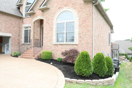 1023 Somerset Downs Blvd, Hendersonville, TN, 37075-1704 | Card Image