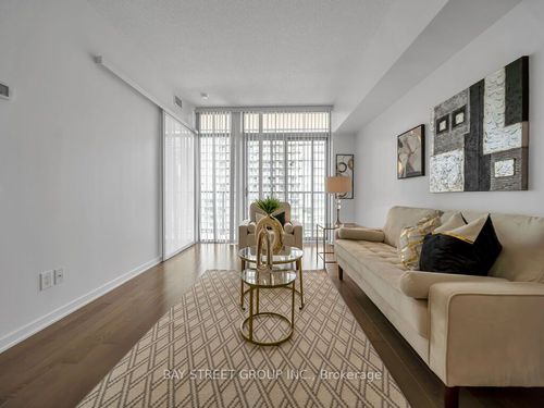 1501-105 The Queensway, Toronto, ON, M6S5B5 | Card Image