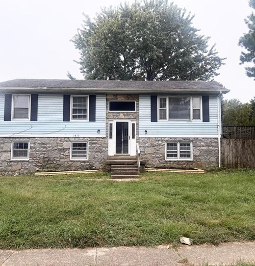 3872 Hidden Springs Dr, Lexington, KY, 40514-1064 | Card Image