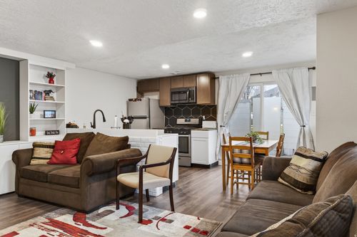 1441 Arthur Dr, Provo, UT, 84601-1346 | Card Image