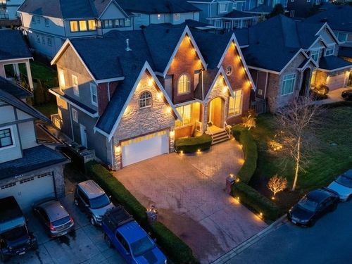 5529 188a St, Surrey, BC, V3S6S4 | Card Image