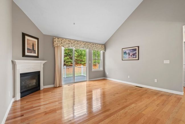 E - 4 Strawberry Ln, Condo with 2 bedrooms, 3 bathrooms and 1 parking in Hudson MA | Image 19