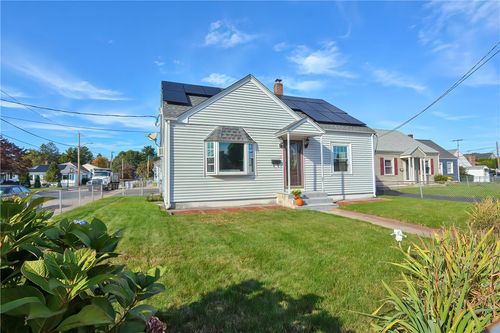 822 Cottage St, Pawtucket, RI, 02861-1308 | Card Image