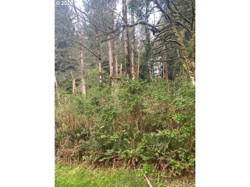1000 Se 54th Dr, Lincoln City, OR, 97367 | Card Image