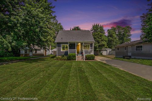 876 Allen Rd, Ypsilanti, MI, 48198-4128 | Card Image