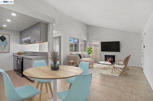 8710 8710 Kelley Dr, Stockton, CA, 95209 | Card Image