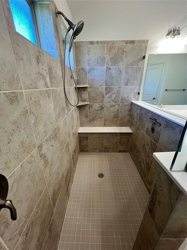 Full bathroom with tiled shower | Image 34