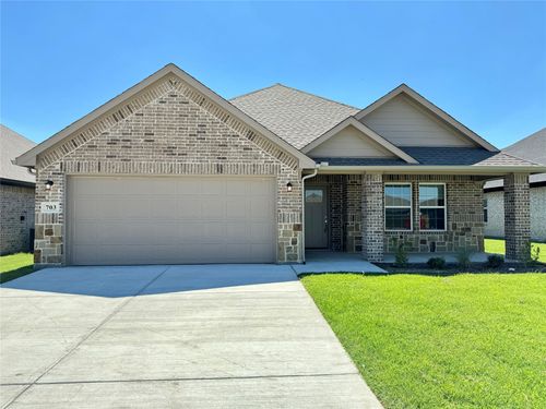 703 Moseley Ln, Greenville, TX, 75402-8220 | Card Image