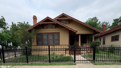 501 Indiana St, San Antonio, TX, 78210-1705 | Card Image