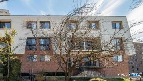 101-1 Valley Rd, Stamford, CT, 06902-2849 | Card Image