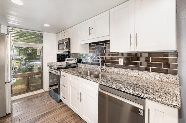 APT-11 - 40 Moree Loop, Condo with 3 bedrooms, 3 bathrooms and null parking in WINTER SPRINGS FL | Image 4