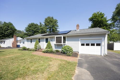 22 Suffolk Rd, Sharon, MA, 02067-2635 | Card Image