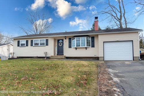 4 Pennsylvania Avenue, Jackson, NJ, 08527 | Card Image