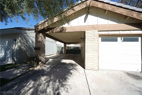 3153 Bel Air Dr, Las Vegas, NV, 89109-1590 | Card Image